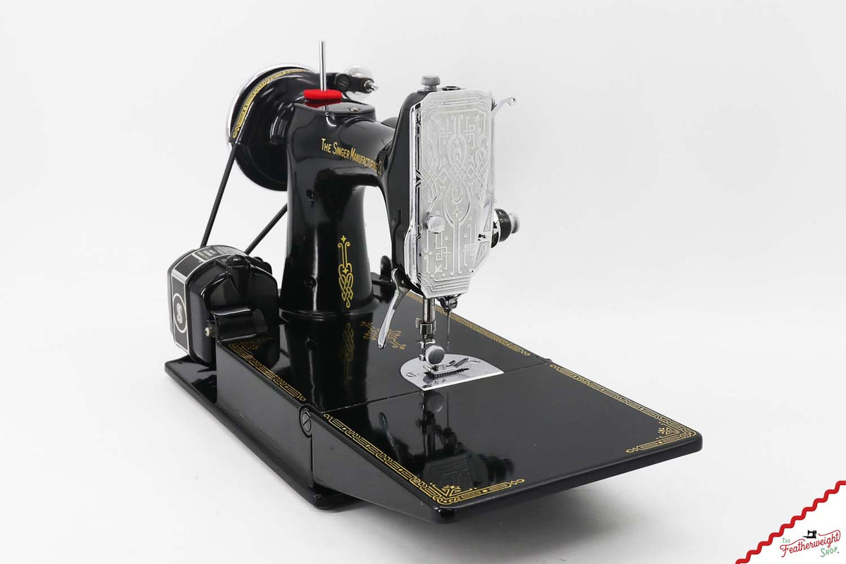 Singer Featherweight 221 Sewing Machine, AF743*** - 1941