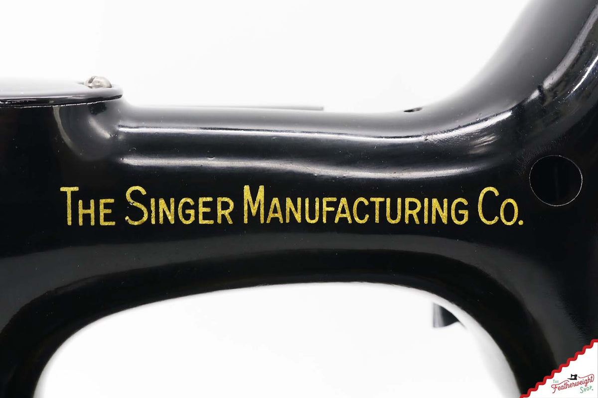 Singer Featherweight 221 Sewing Machine, AF743*** - 1941