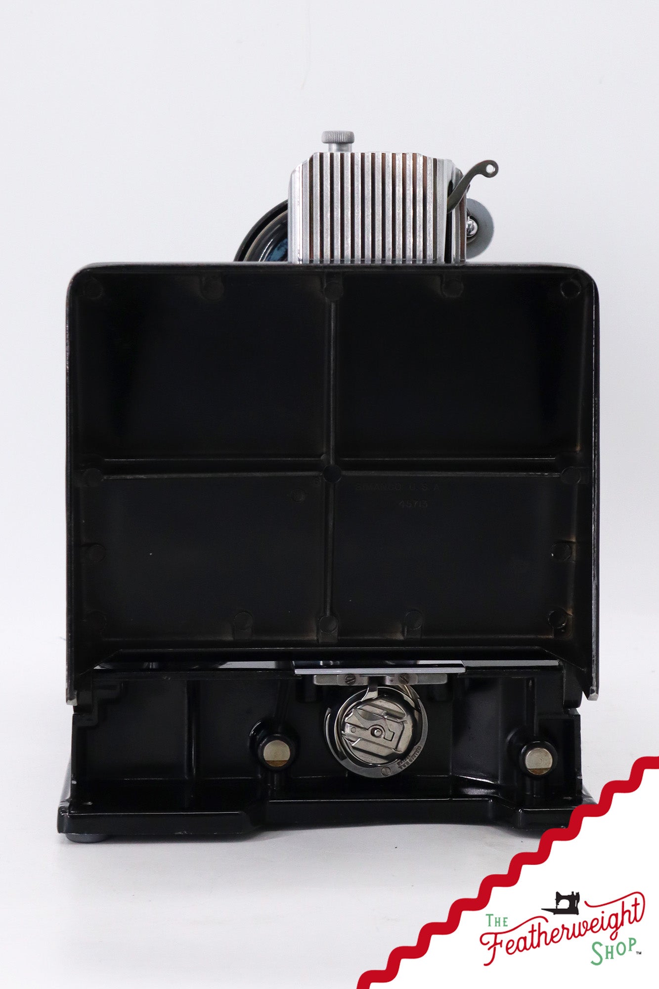 Singer Featherweight 221 Sewing Machine, AM182*** - 1955