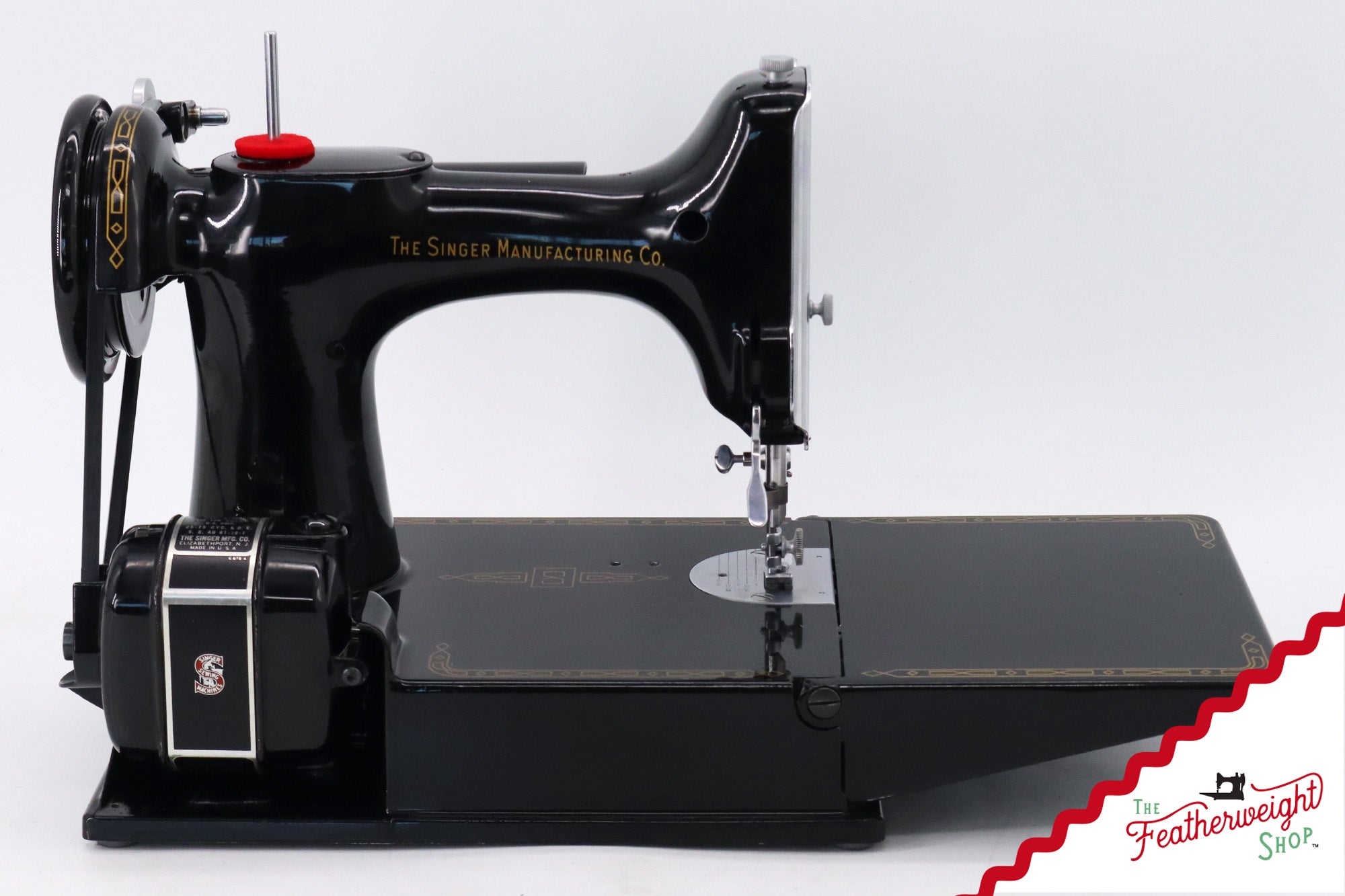 Singer Featherweight 221 Sewing Machine, AM182*** - 1955