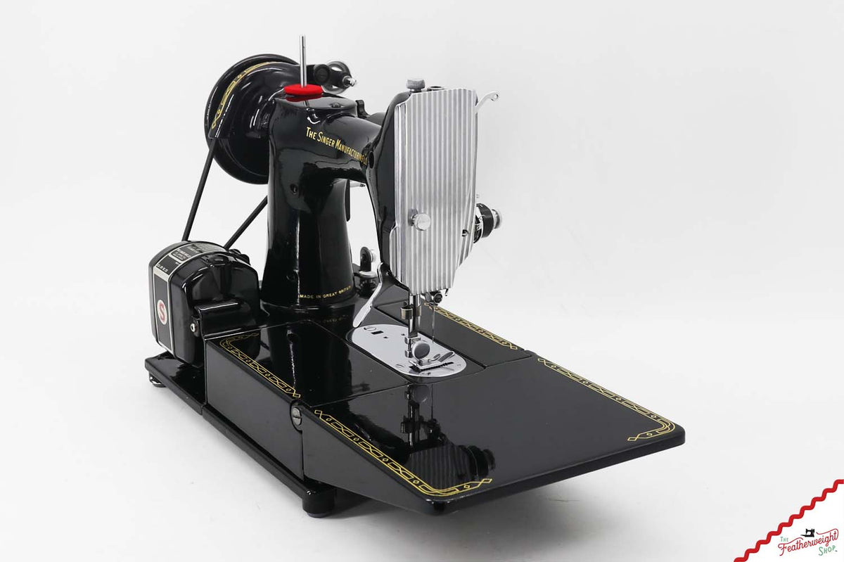 Singer Featherweight 222K Sewing Machine - EK3206**, 1955