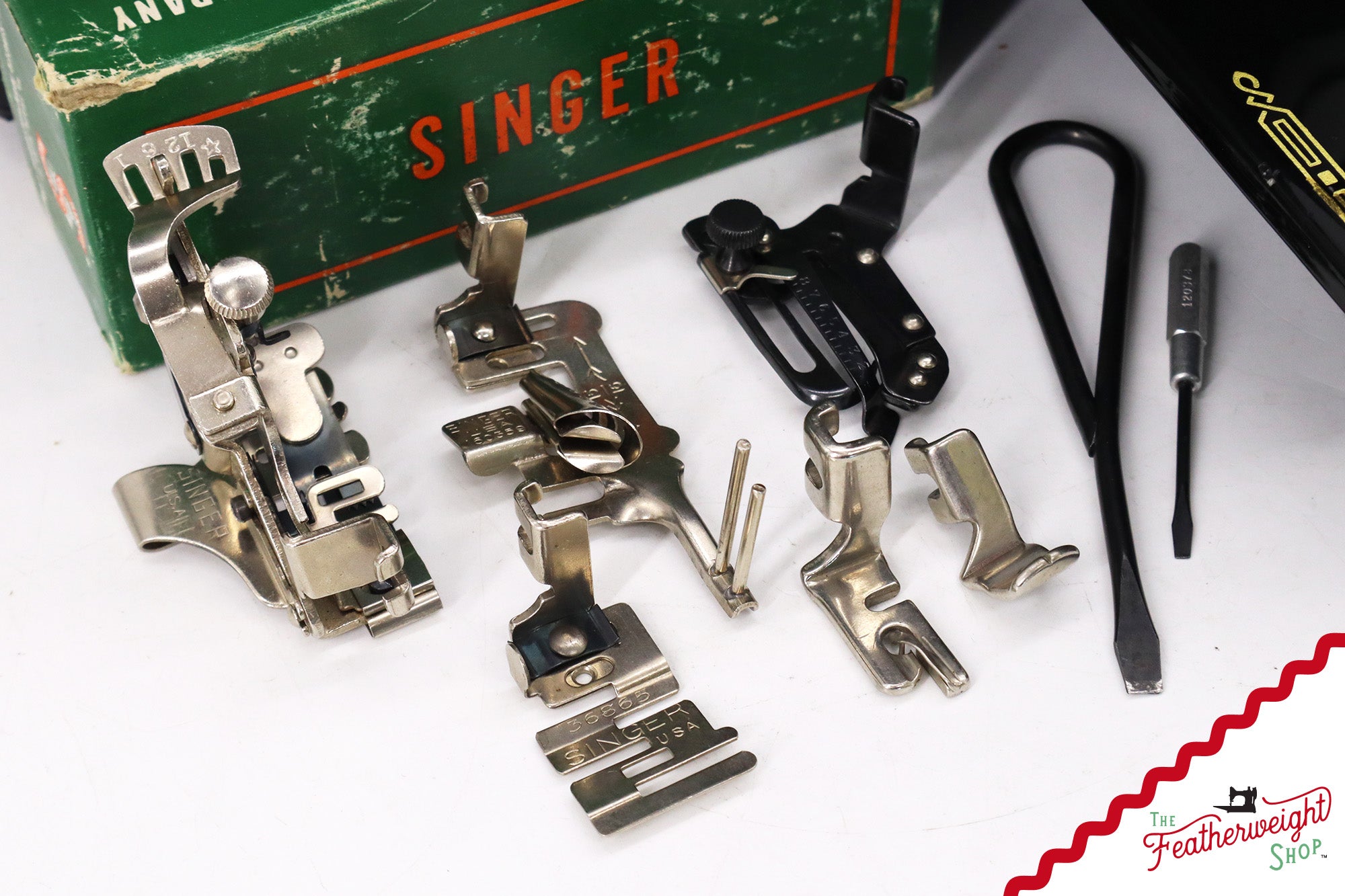 Singer Featherweight 221 Sewing Machine, AL164*** - 1952