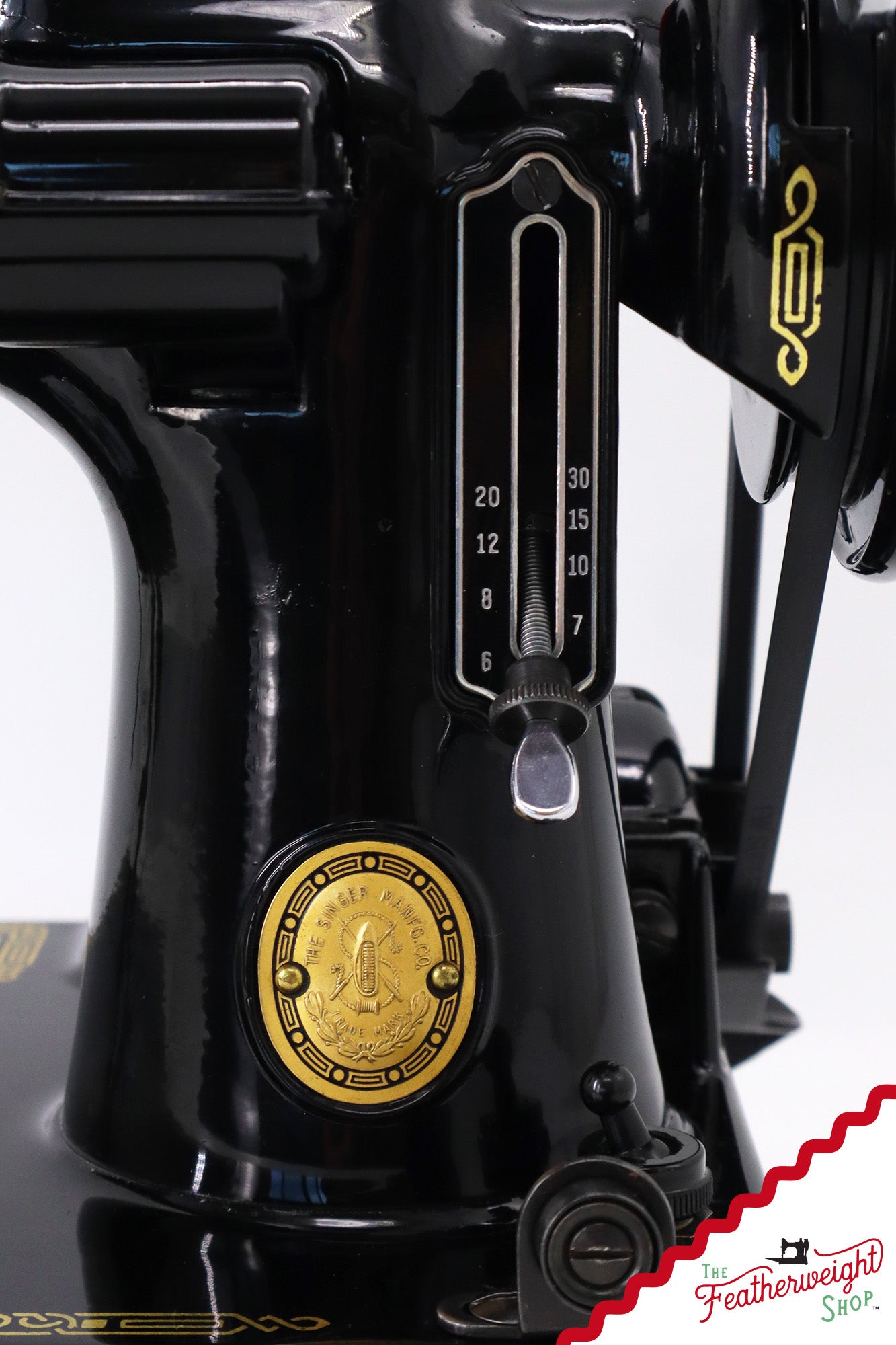 Singer Featherweight 221 Sewing Machine, AL164*** - 1952