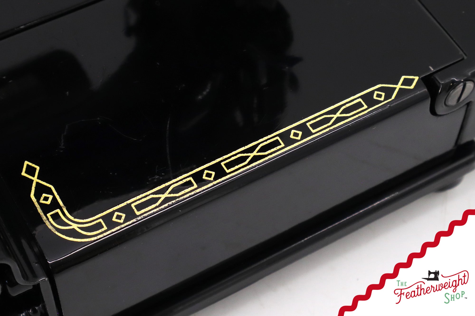 Singer Featherweight 222K Sewing Machine - EN138***, 1958