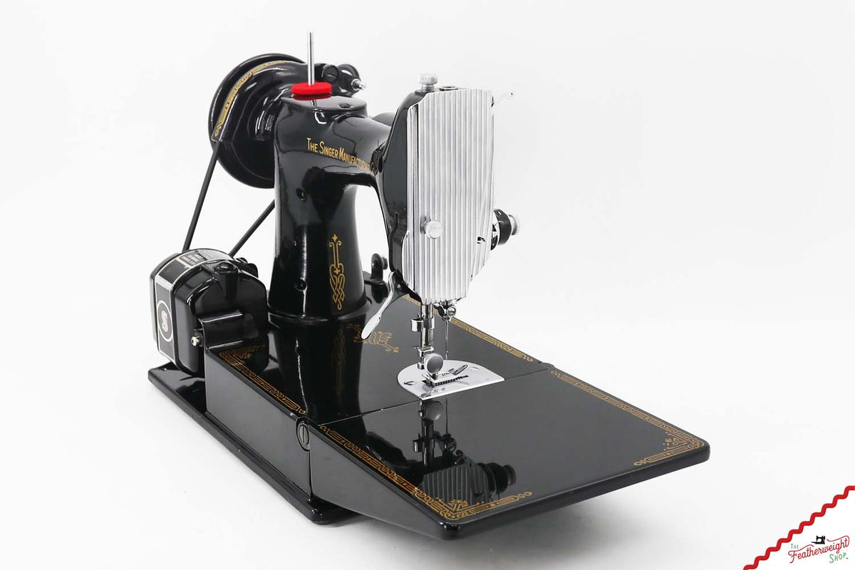 Singer Featherweight 221 Sewing Machine, AH131*** - 1947