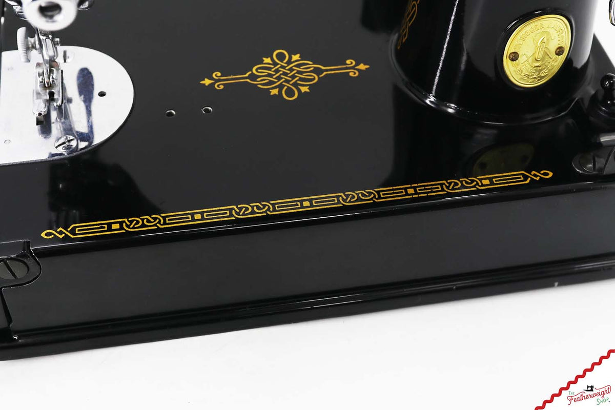 Singer Featherweight 221 Sewing Machine, AH131*** - 1947