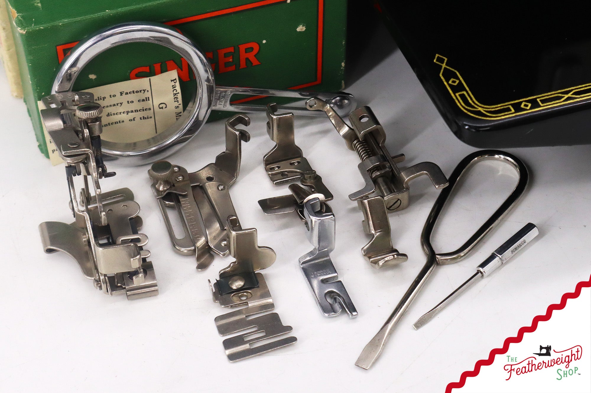 Singer Featherweight 222K Sewing Machine - EL1766**, 1956