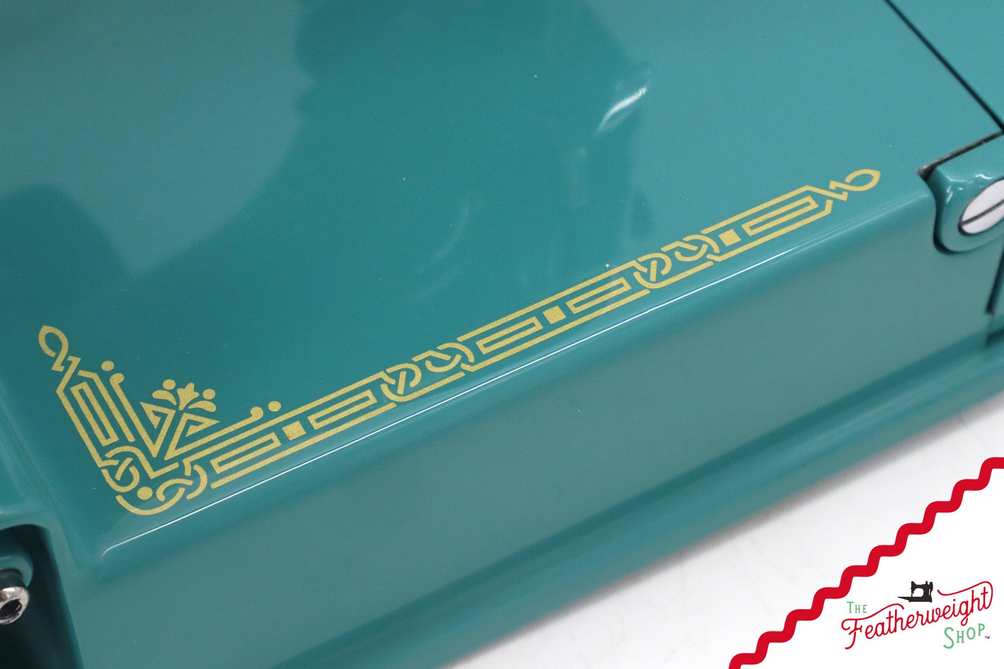 Singer Featherweight 221, AE061*** - Fully Restored in Lagoon