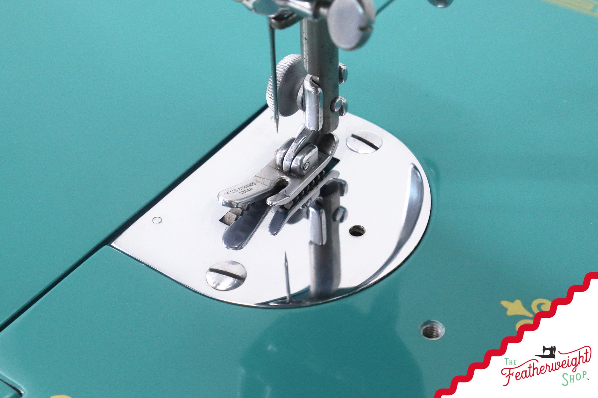 Singer Featherweight 221, AE061*** - Fully Restored in Lagoon