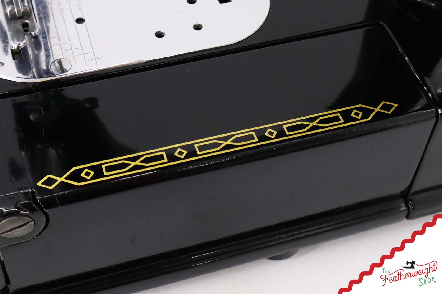 Singer Featherweight 222K Sewing Machine - EM6013**, 1957