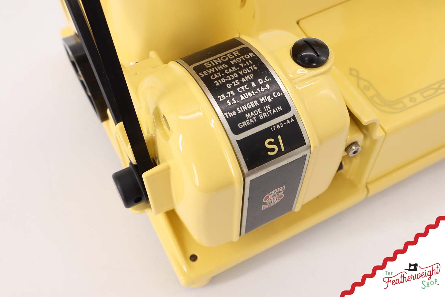 Singer Featherweight 222K - EM6041** - Fully Restored in Happy Yellow