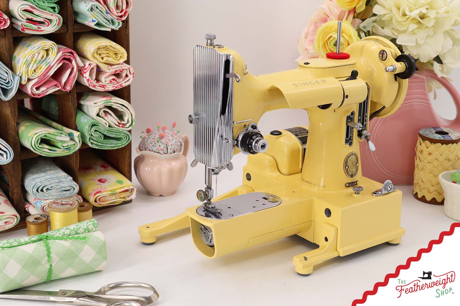 Singer Featherweight 222K - EM6041** - Fully Restored in Happy Yellow