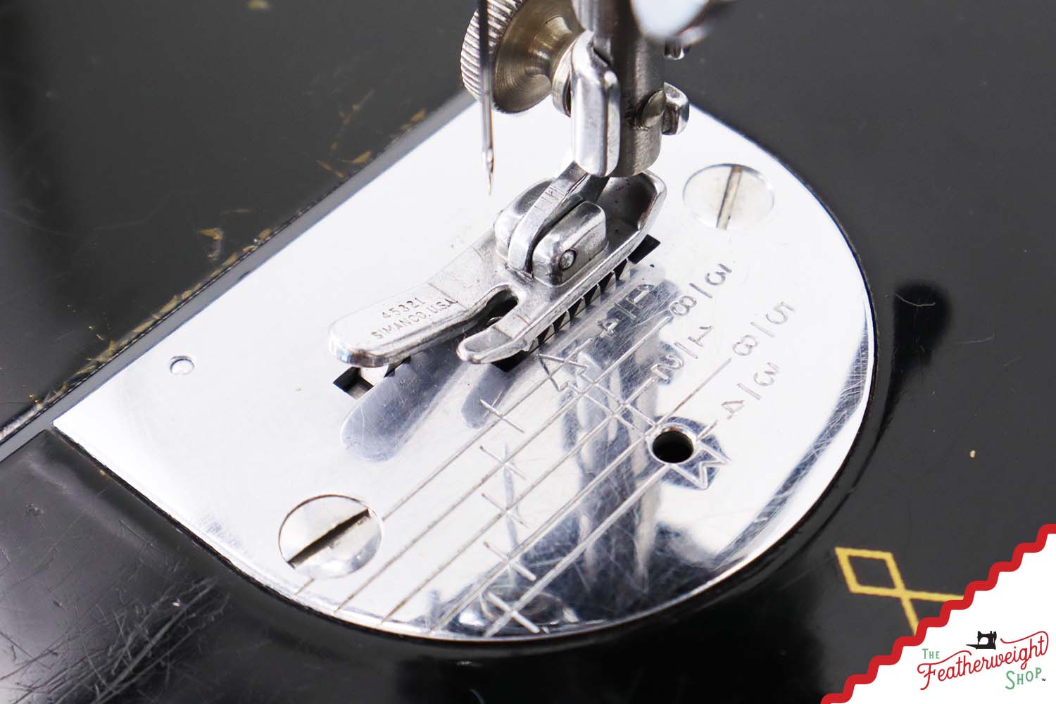 Singer Featherweight 221 Sewing Machine, AL9121** - Quilter's Special!