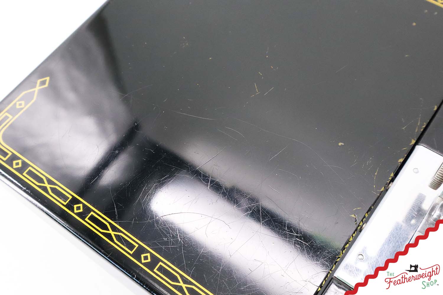 Singer Featherweight 221 Sewing Machine, AL9121** - Quilter's Special!