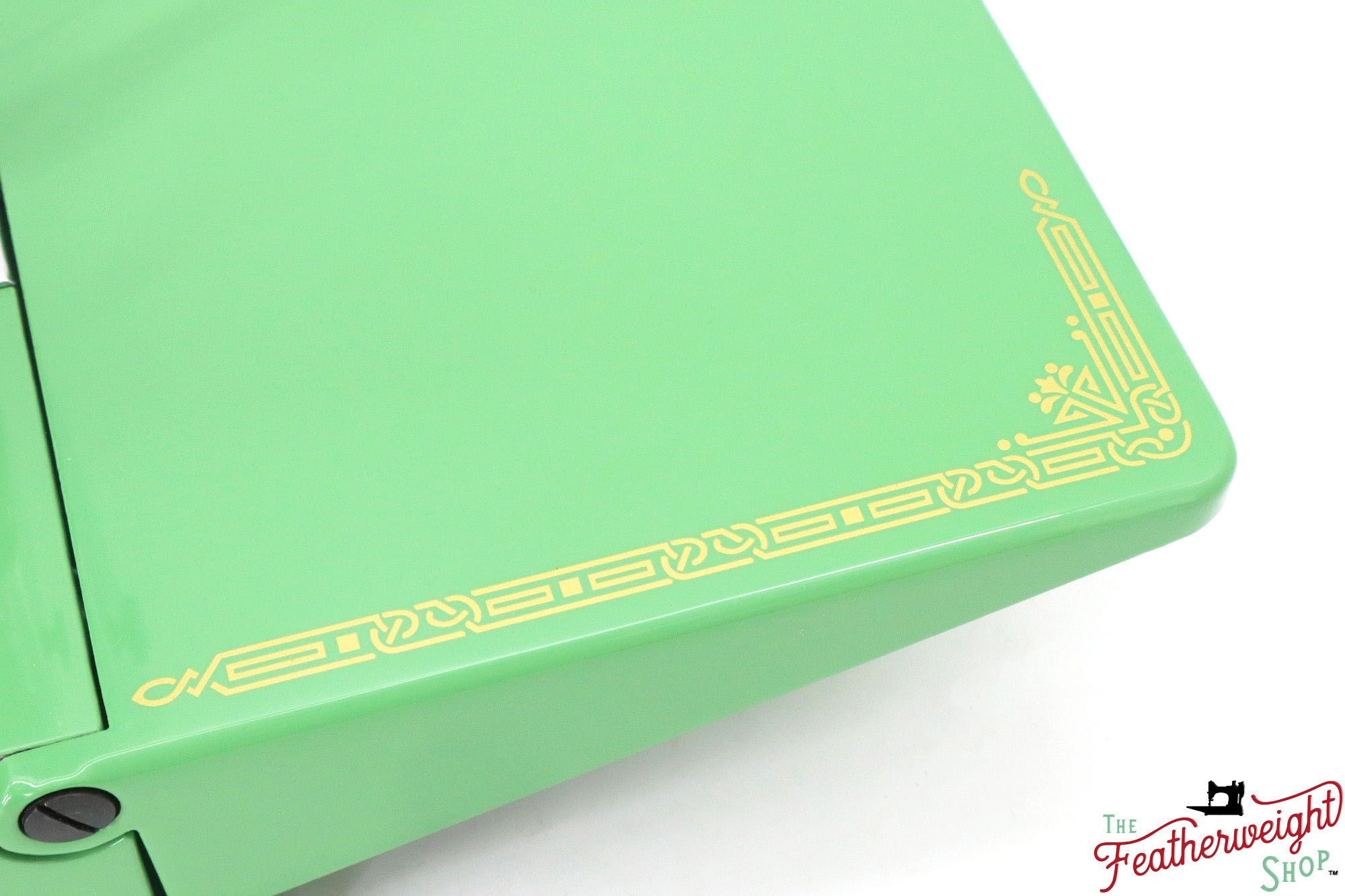 Singer Featherweight 221, AH211*** - Fully Restored in Art Deco Green