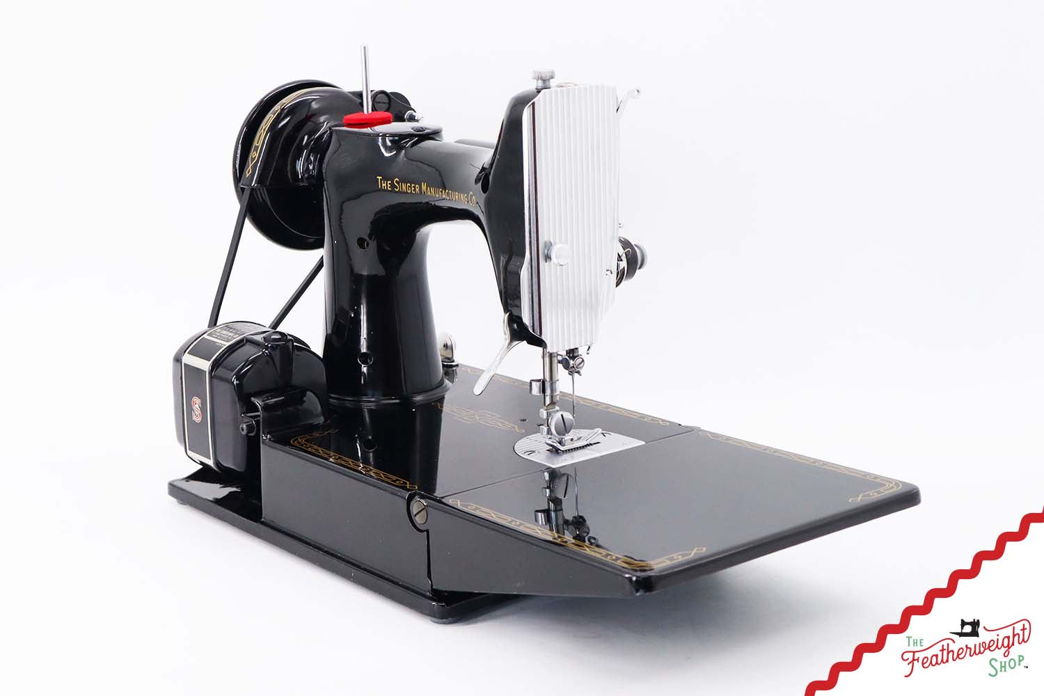 Singer Featherweight 221 Sewing Machine, AM659*** - 1957