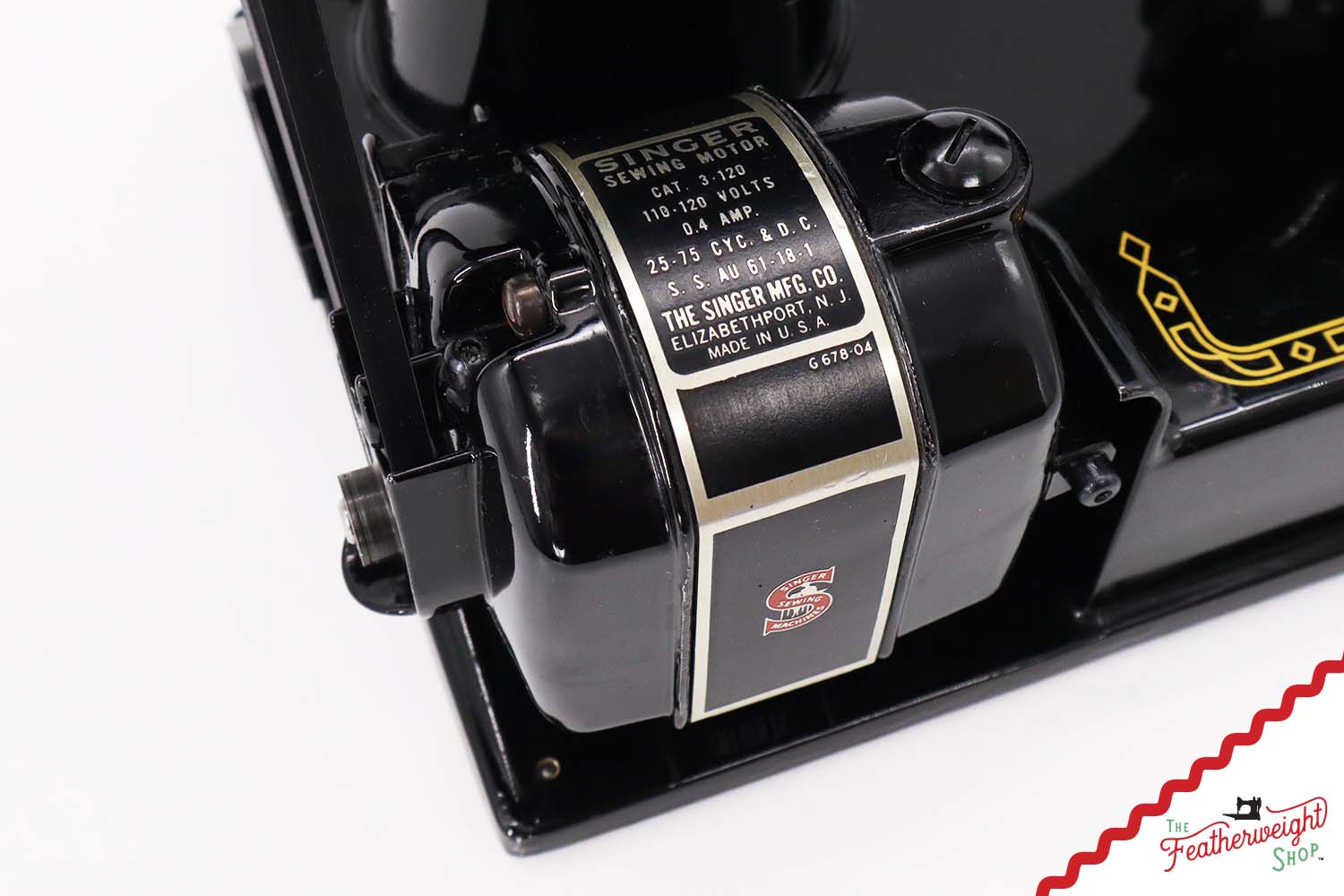 Singer Featherweight 221 Sewing Machine, AM659*** - 1957