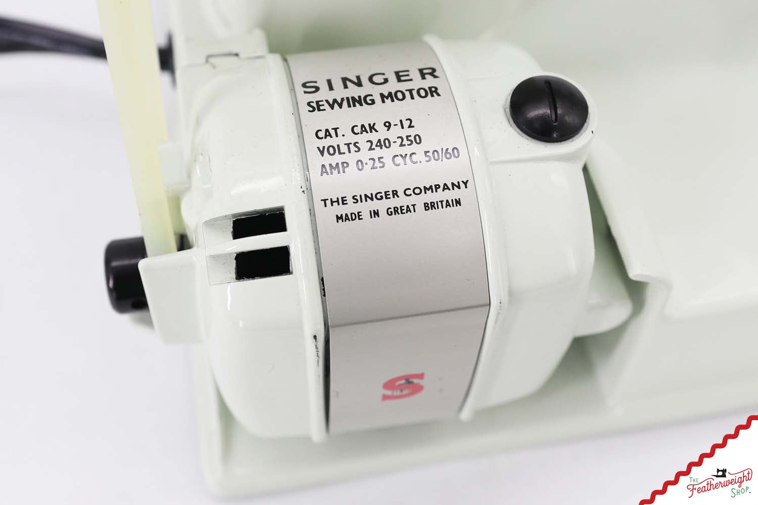 Singer Featherweight 221K Sewing Machine, British WHITE EV9703**