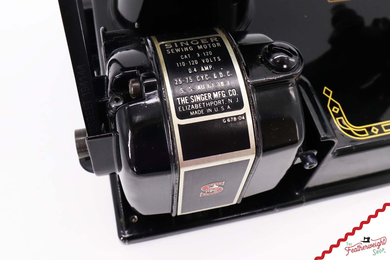 Singer Featherweight 221 Sewing Machine, AM674*** - 1957