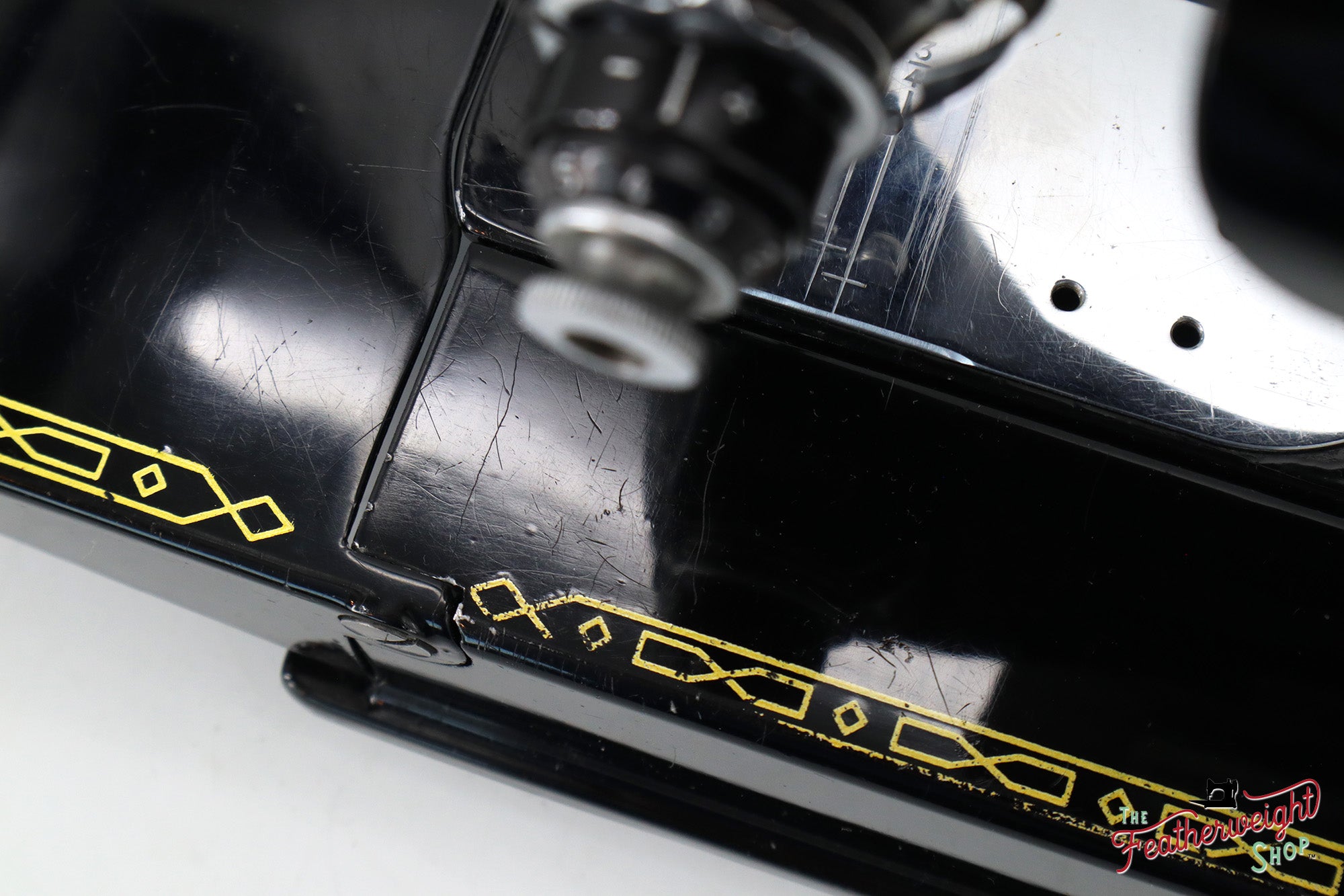 Singer Featherweight 222K Sewing Machine - EM6057**, 1957