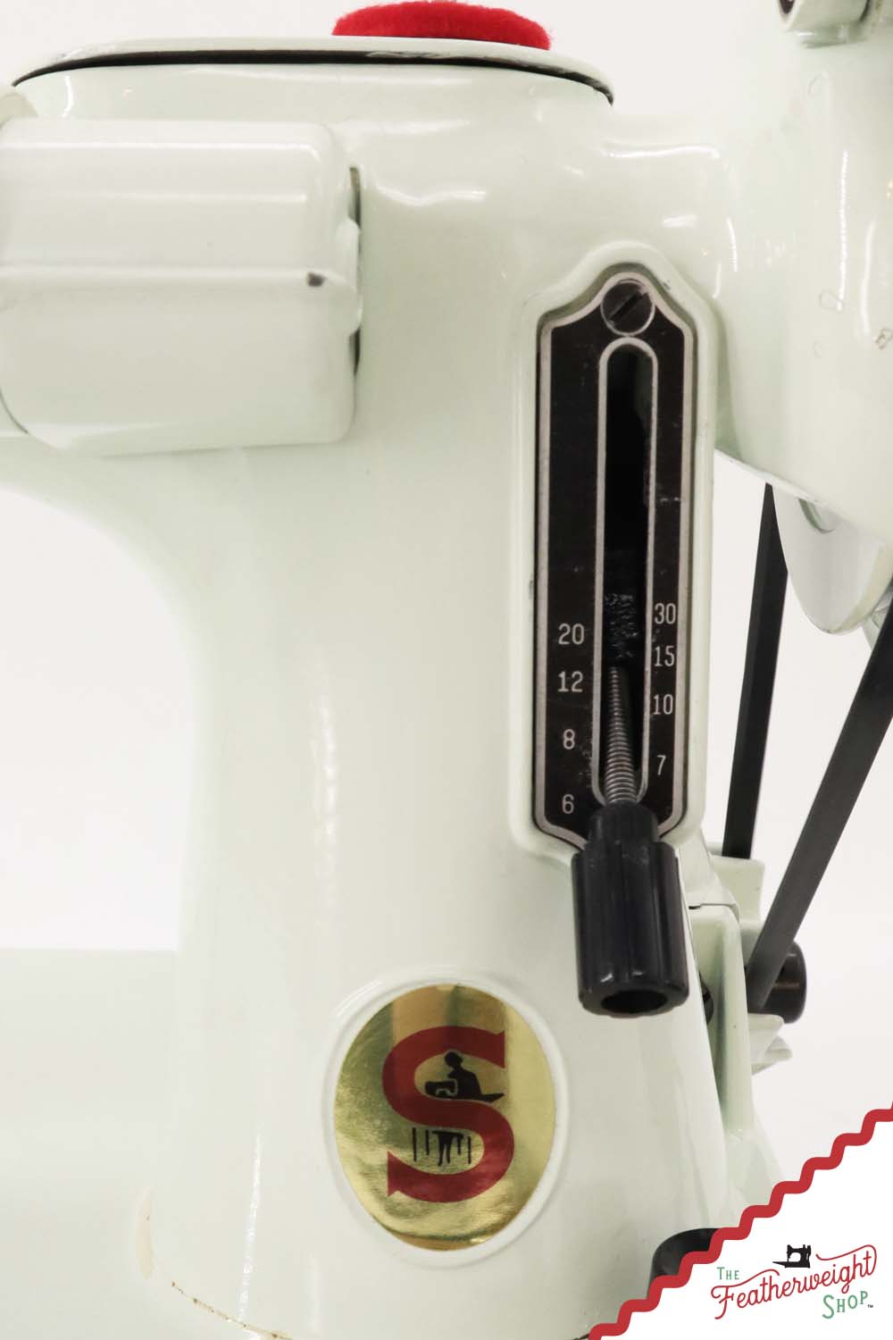 Singer Featherweight 221K Sewing Machine, WHITE - EV9036**