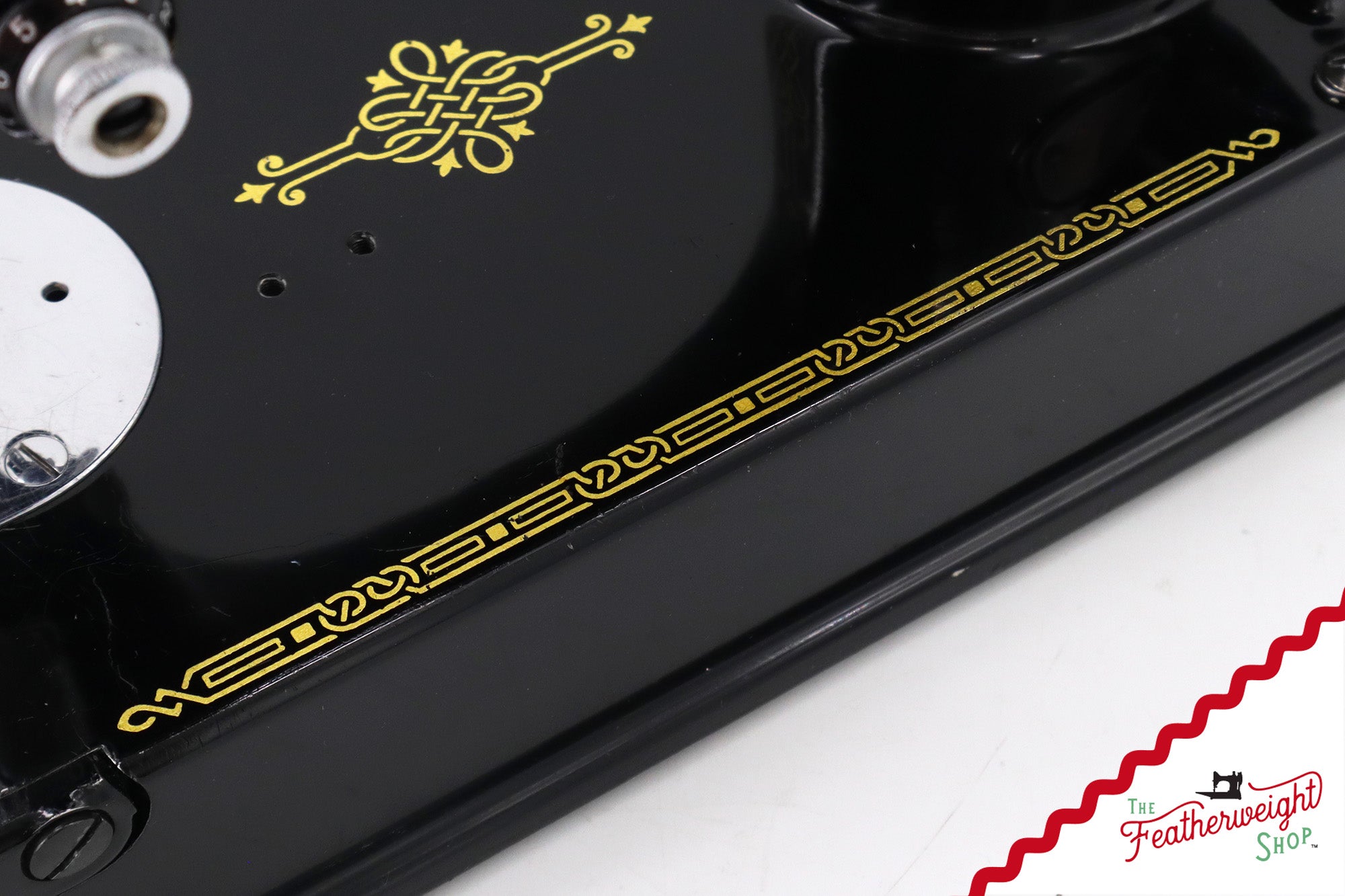 Singer Featherweight 221 Sewing Machine, Centennial: AK5851**