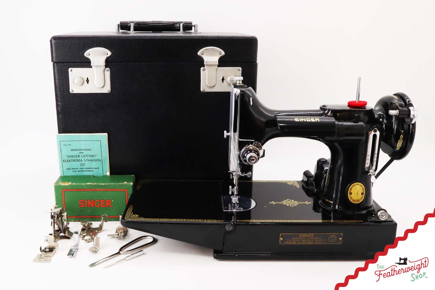 Singer Featherweight Swedish 221K Sewing Machine, EH0011**