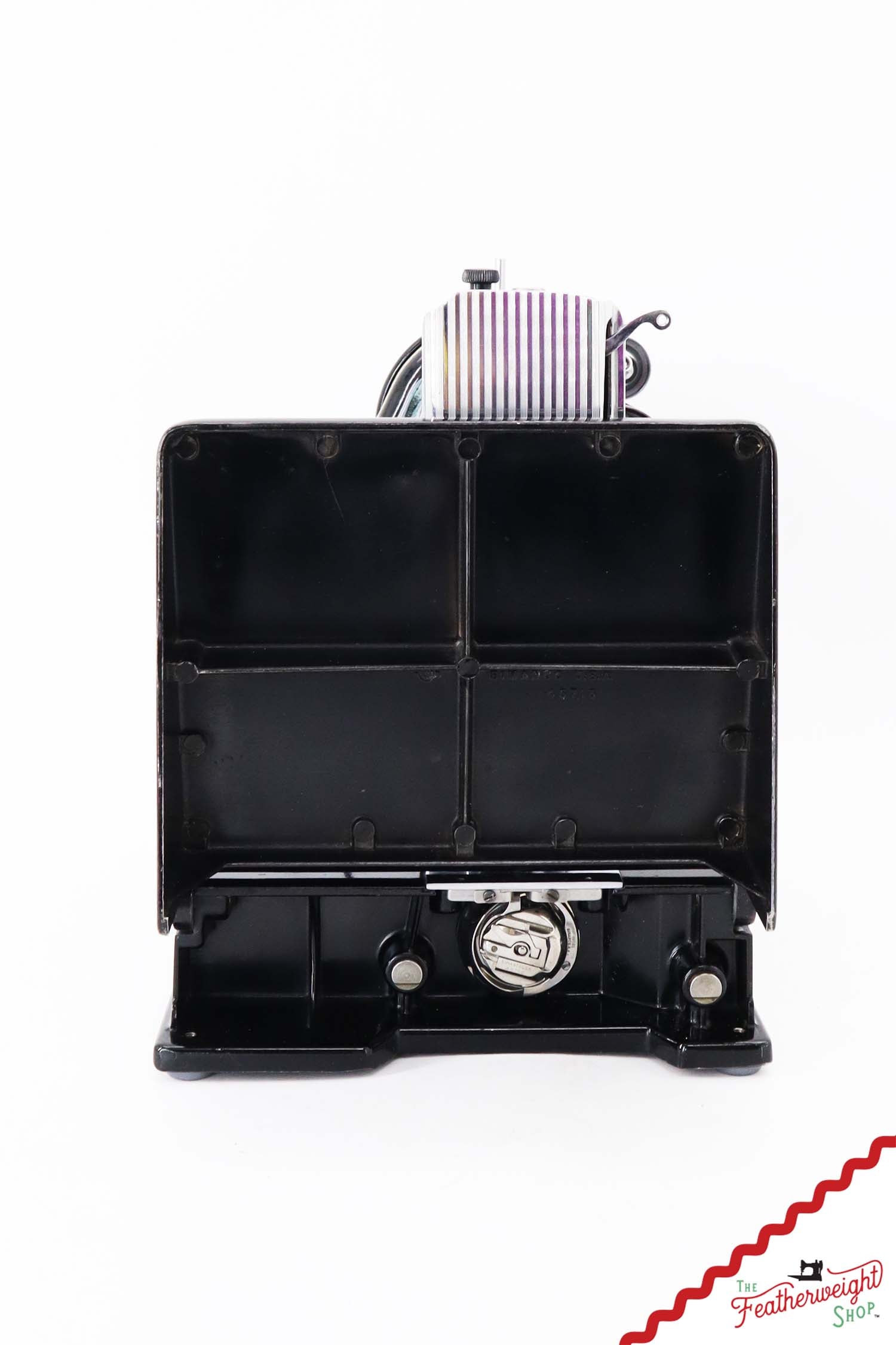 Singer Featherweight 221 Sewing Machine, AK624*** - 1951