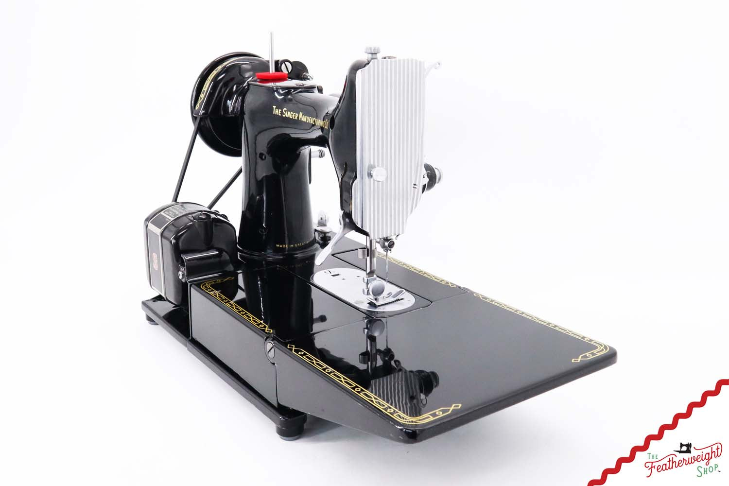 Singer Featherweight 222K Sewing Machine, Red 'S' - ER3179** - 1960