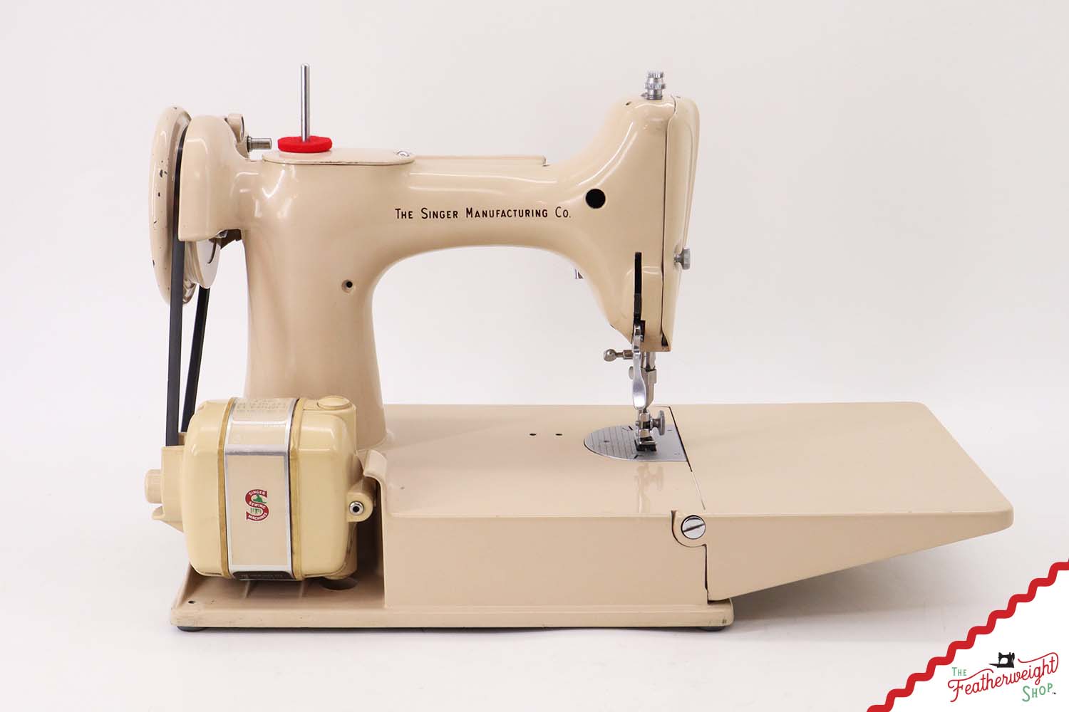 Singer Featherweight 221J Sewing Machine, Tan - JE161***