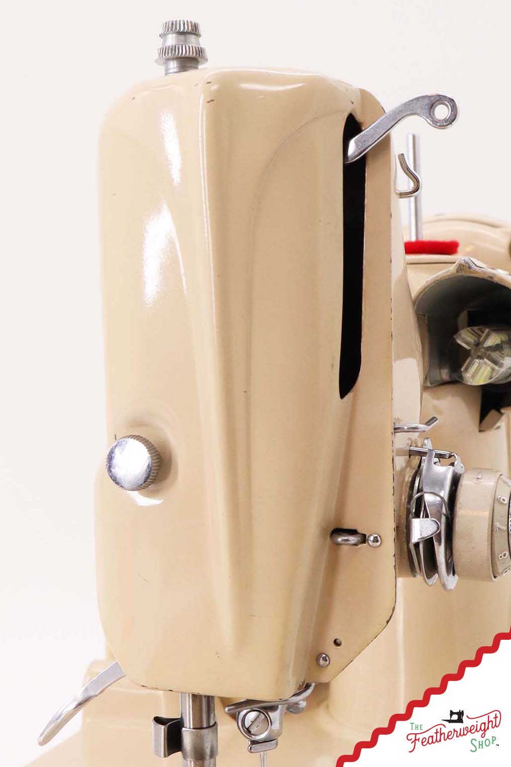 Singer Featherweight 221J Sewing Machine, Tan - JE161***