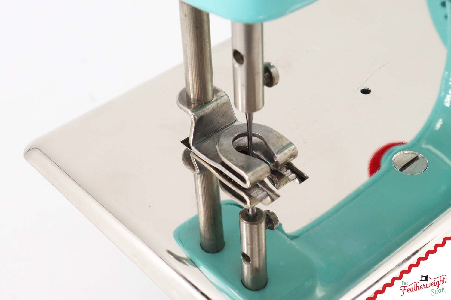 Singer Sewhandy Model 20 - Fully Restored in Tiffany Blue - Holiday Faire 2025