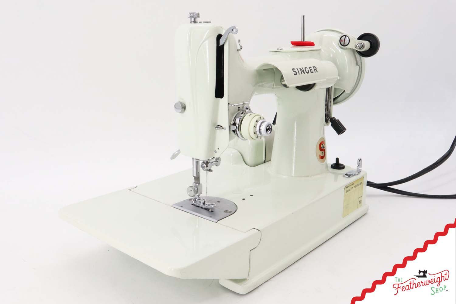 Singer Featherweight 221K Sewing Machine, British WHITE EW065***