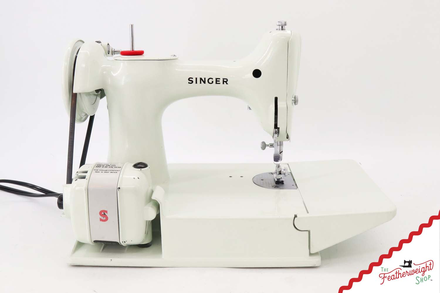 Singer Featherweight 221K Sewing Machine, British WHITE EW065***