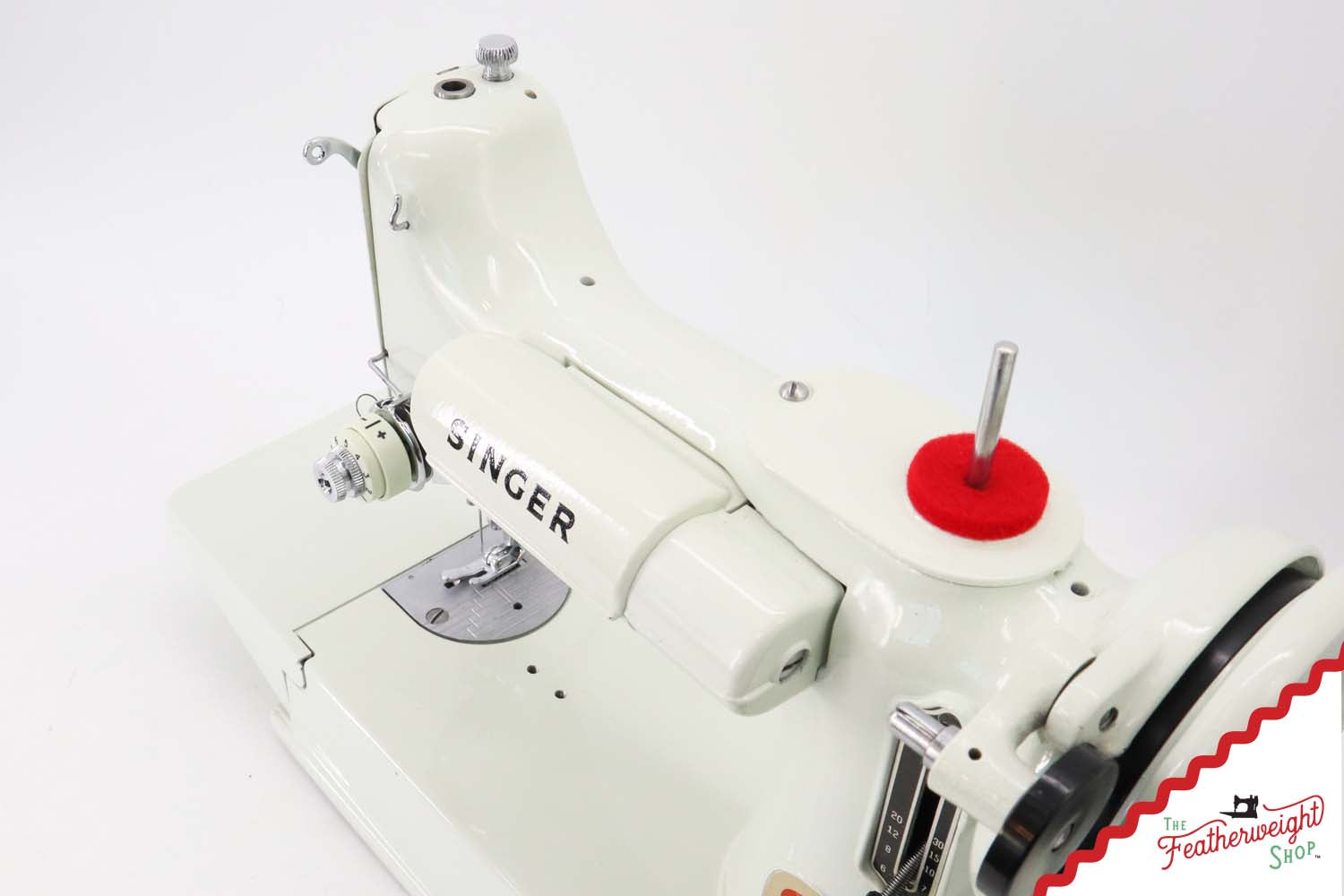 Singer Featherweight 221K Sewing Machine, British WHITE EW065***