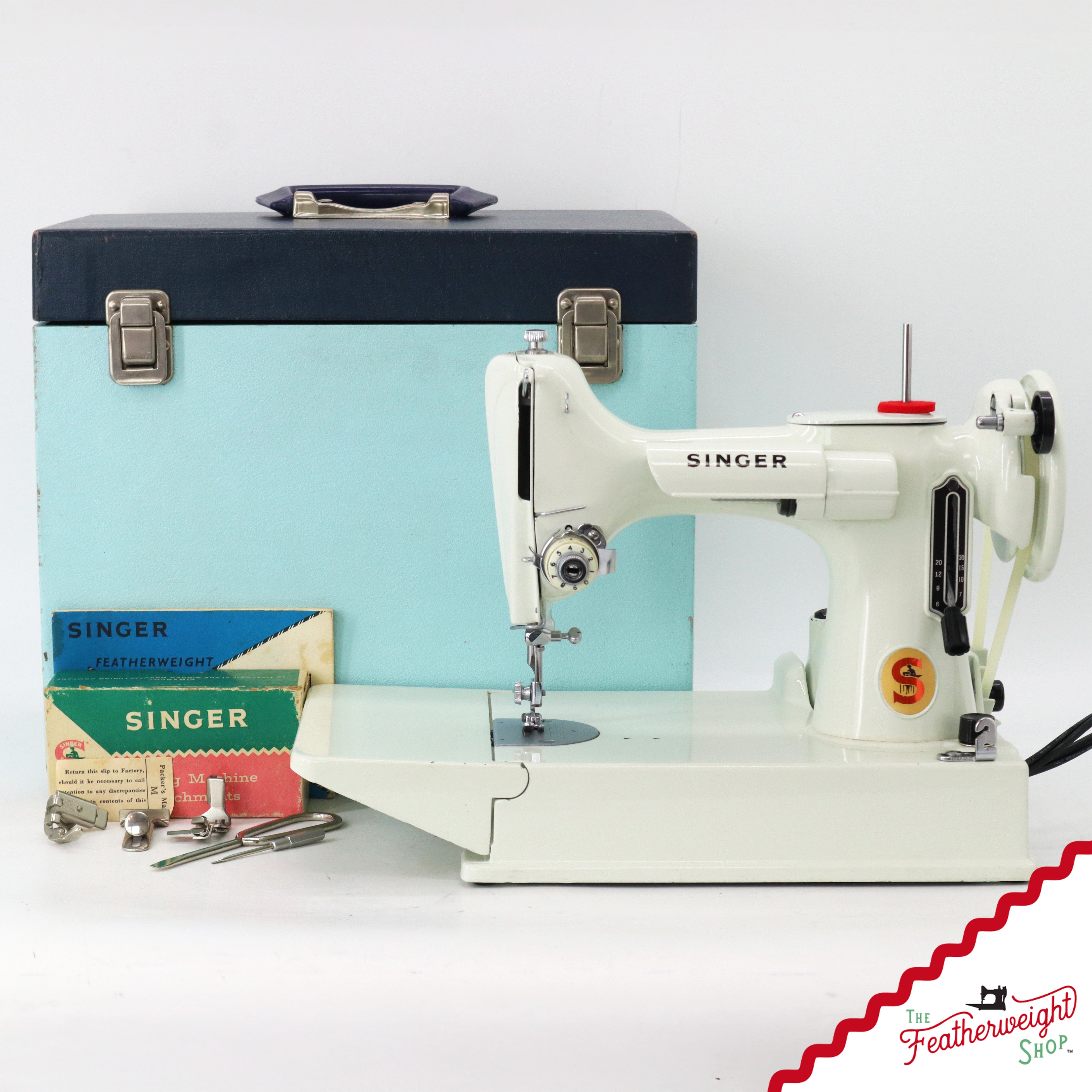 Singer Featherweight 221K Sewing Machine, British WHITE EV968***