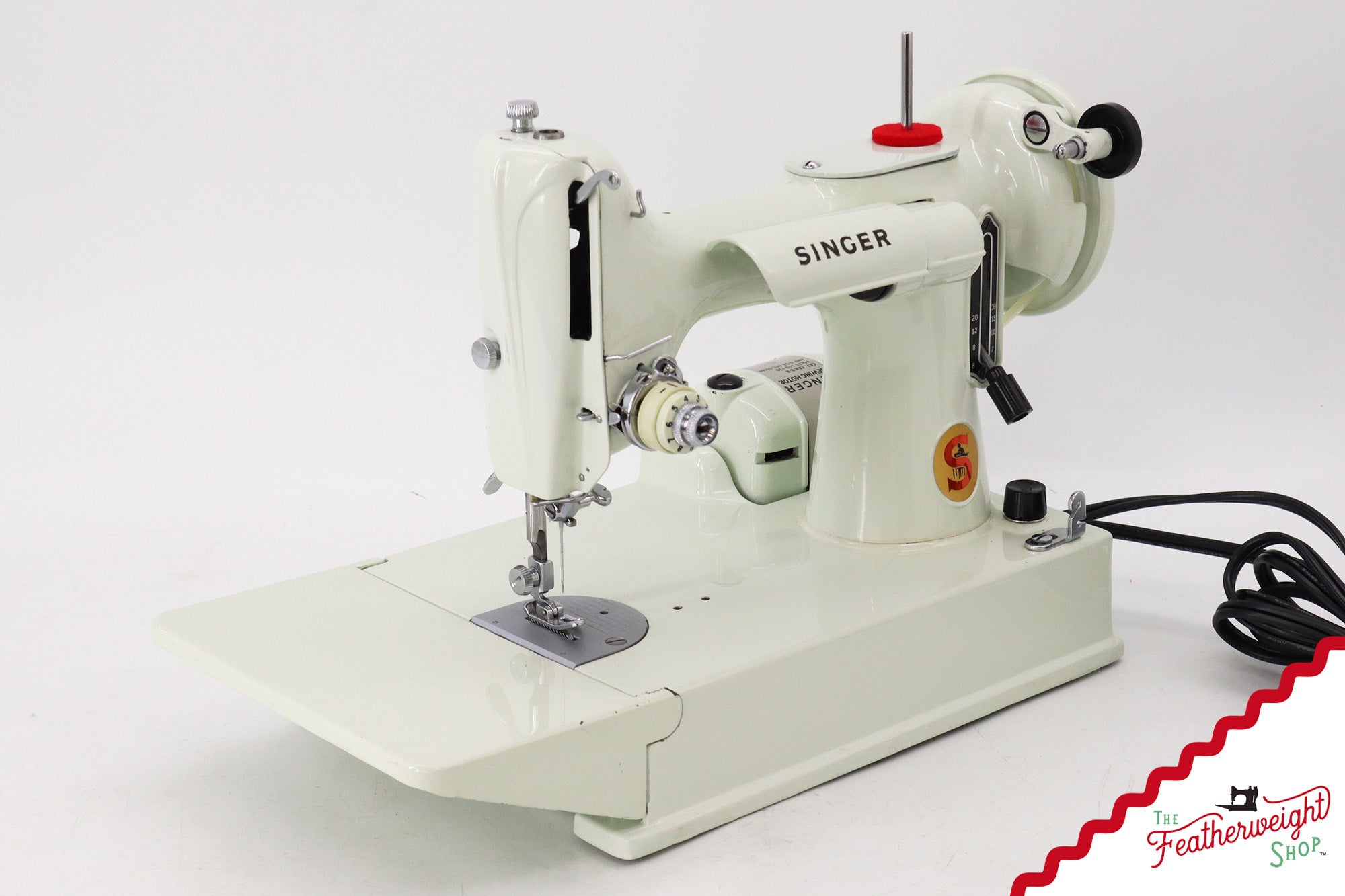 Singer Featherweight 221K Sewing Machine, British WHITE EV968***