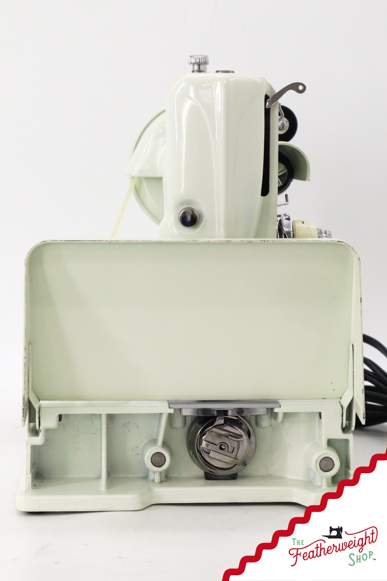 Singer Featherweight 221K Sewing Machine, British WHITE EV968***