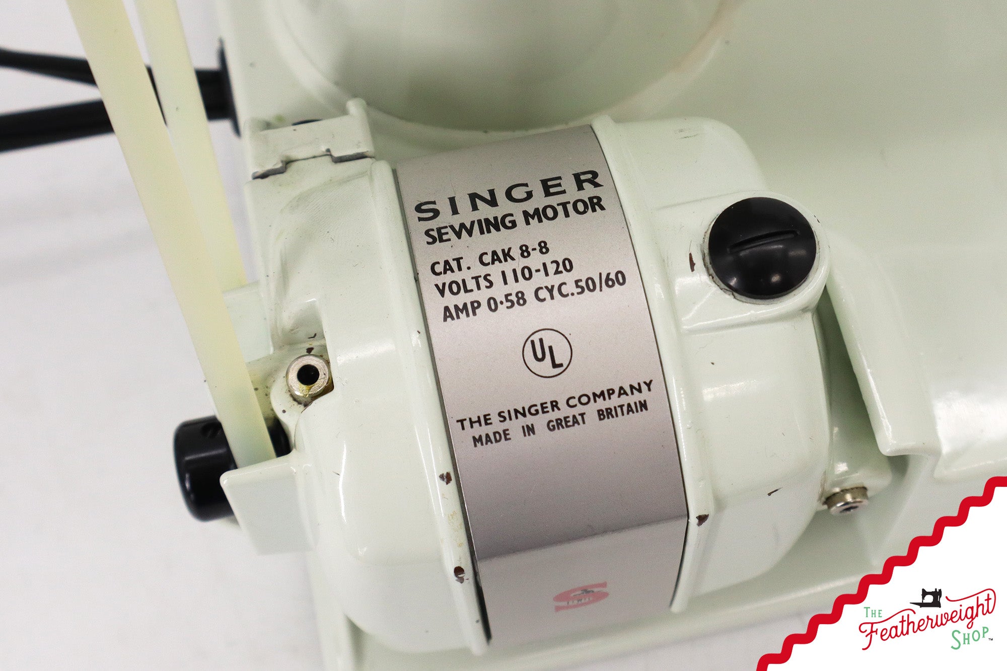 Singer Featherweight 221K Sewing Machine, British WHITE EV968***