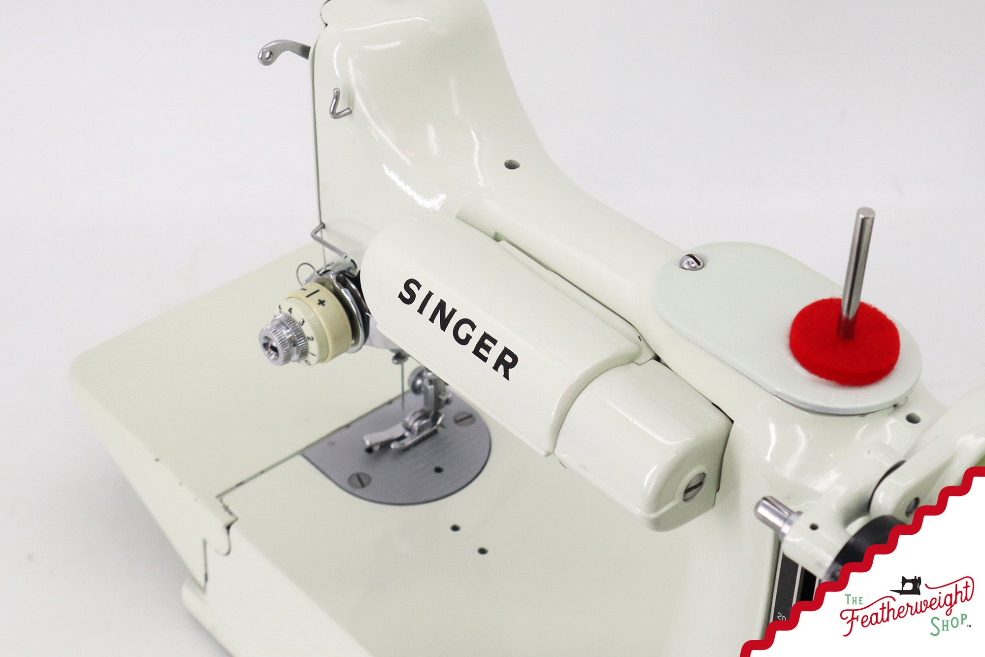 Singer Featherweight 221K Sewing Machine, British WHITE EV968***