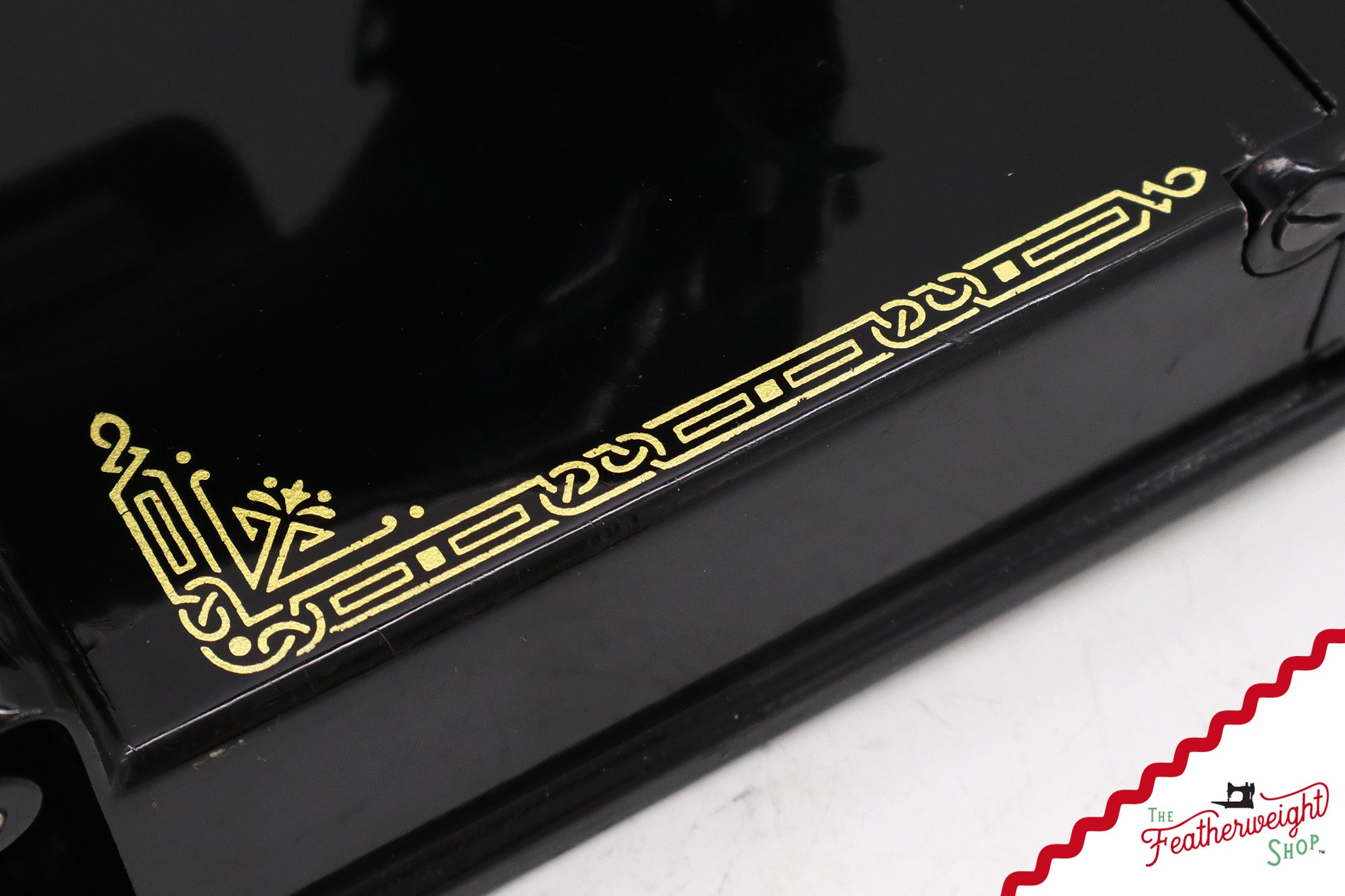 Singer Featherweight 221K Sewing Machine, 1952 - EH626***