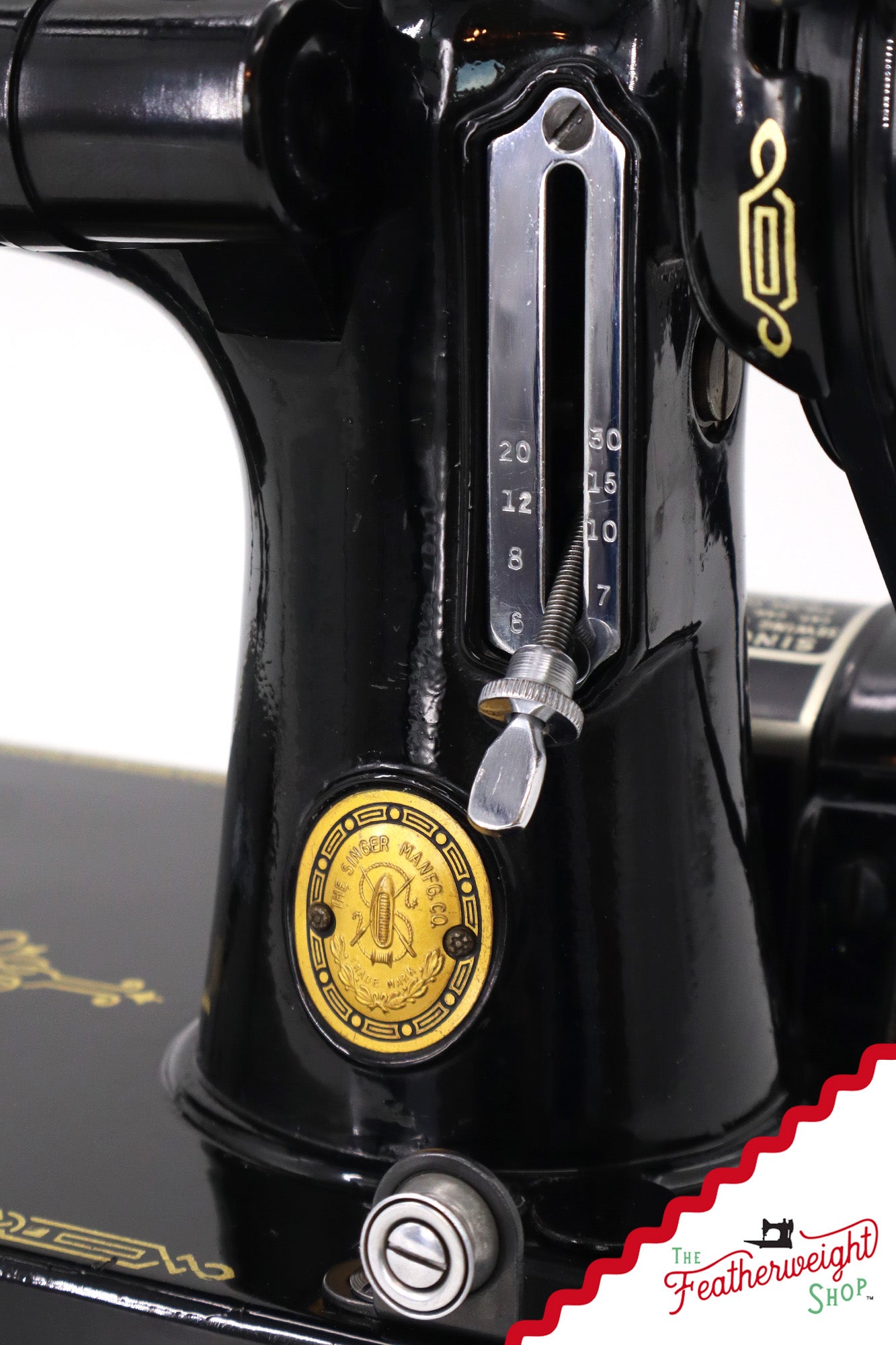 Singer Featherweight 221K Sewing Machine, 1952 - EH626***