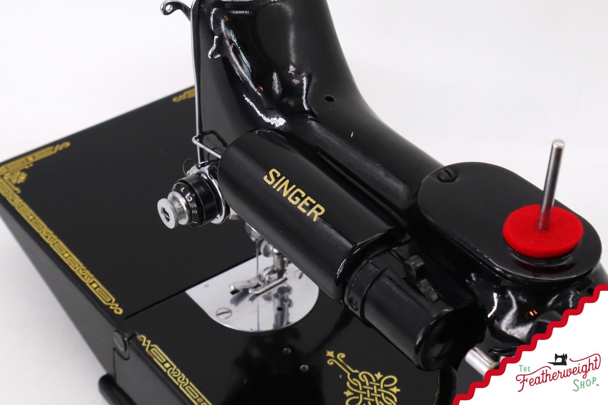 Singer Featherweight 221K Sewing Machine, 1952 - EH626***