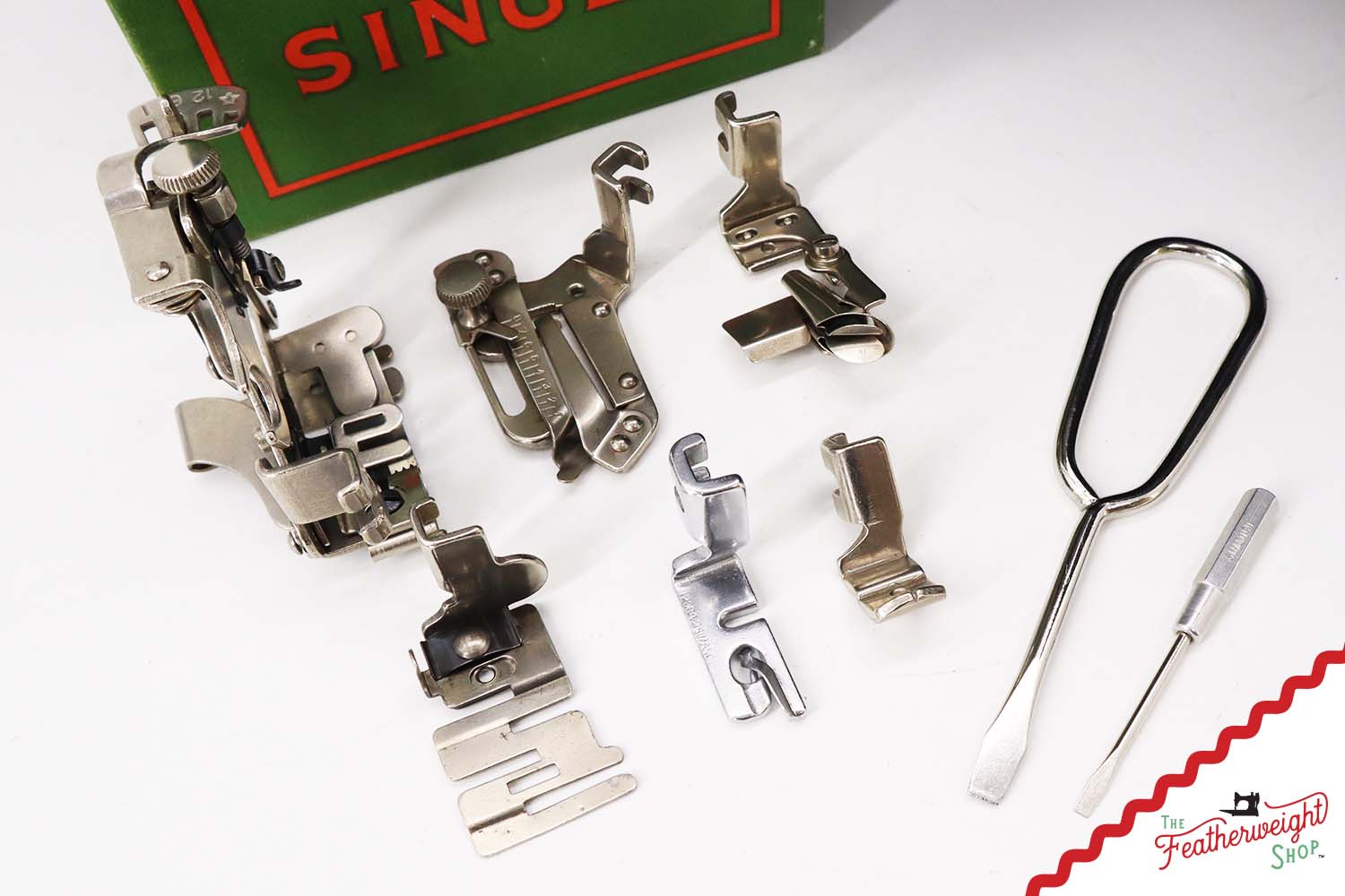 Singer Featherweight 221K Sewing Machine, 1952 - EH6265**