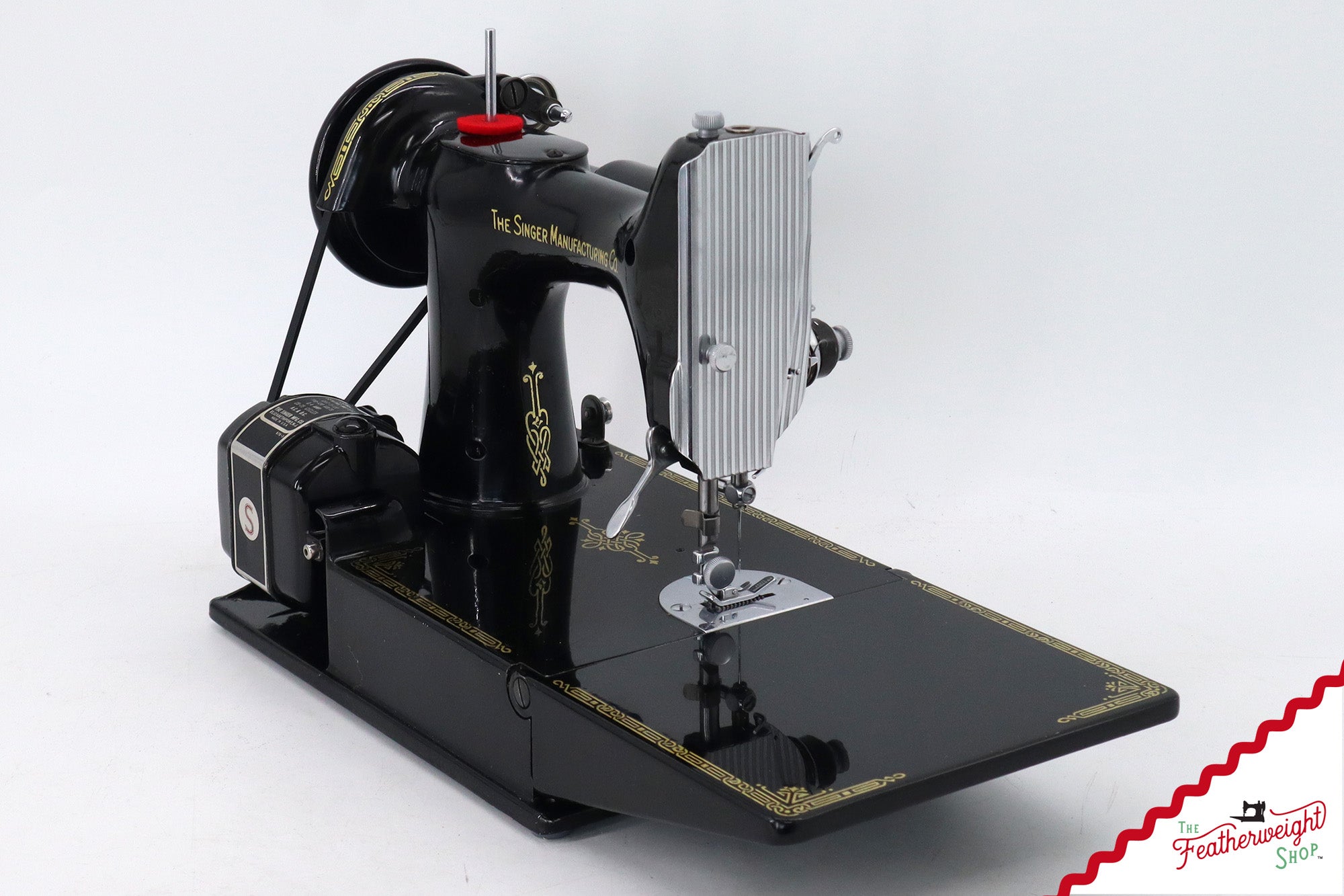 Singer Featherweight 221 Sewing Machine, AH641*** - 1948