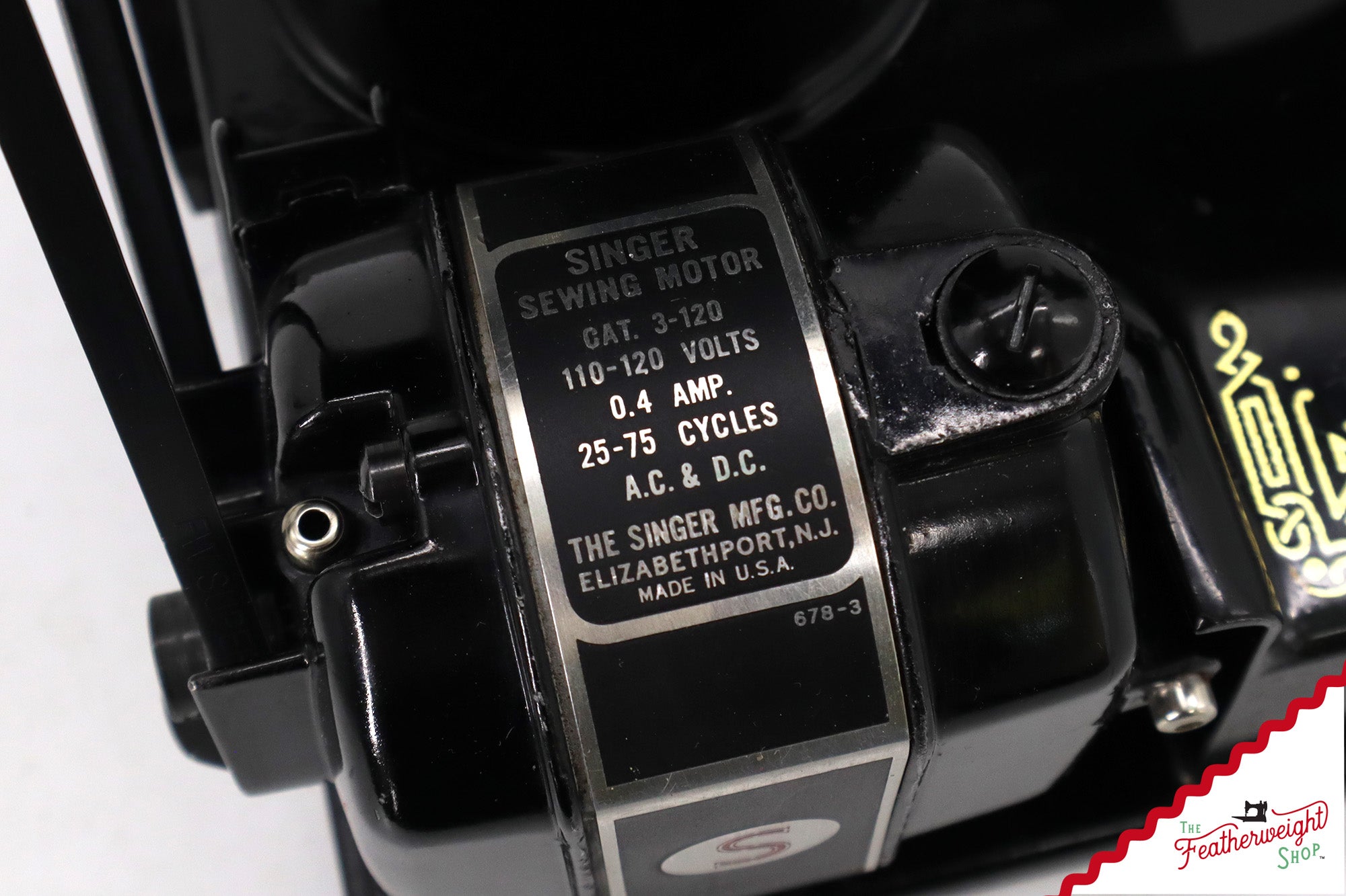 Singer Featherweight 221 Sewing Machine, AH641*** - 1948