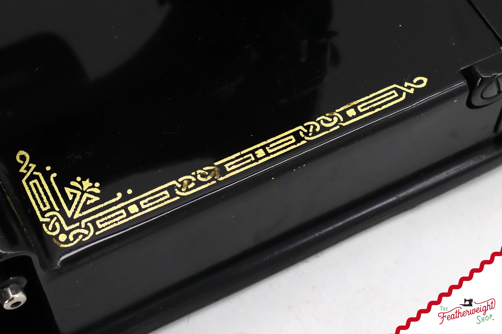 Singer Featherweight 221 Sewing Machine, AH641*** - 1948