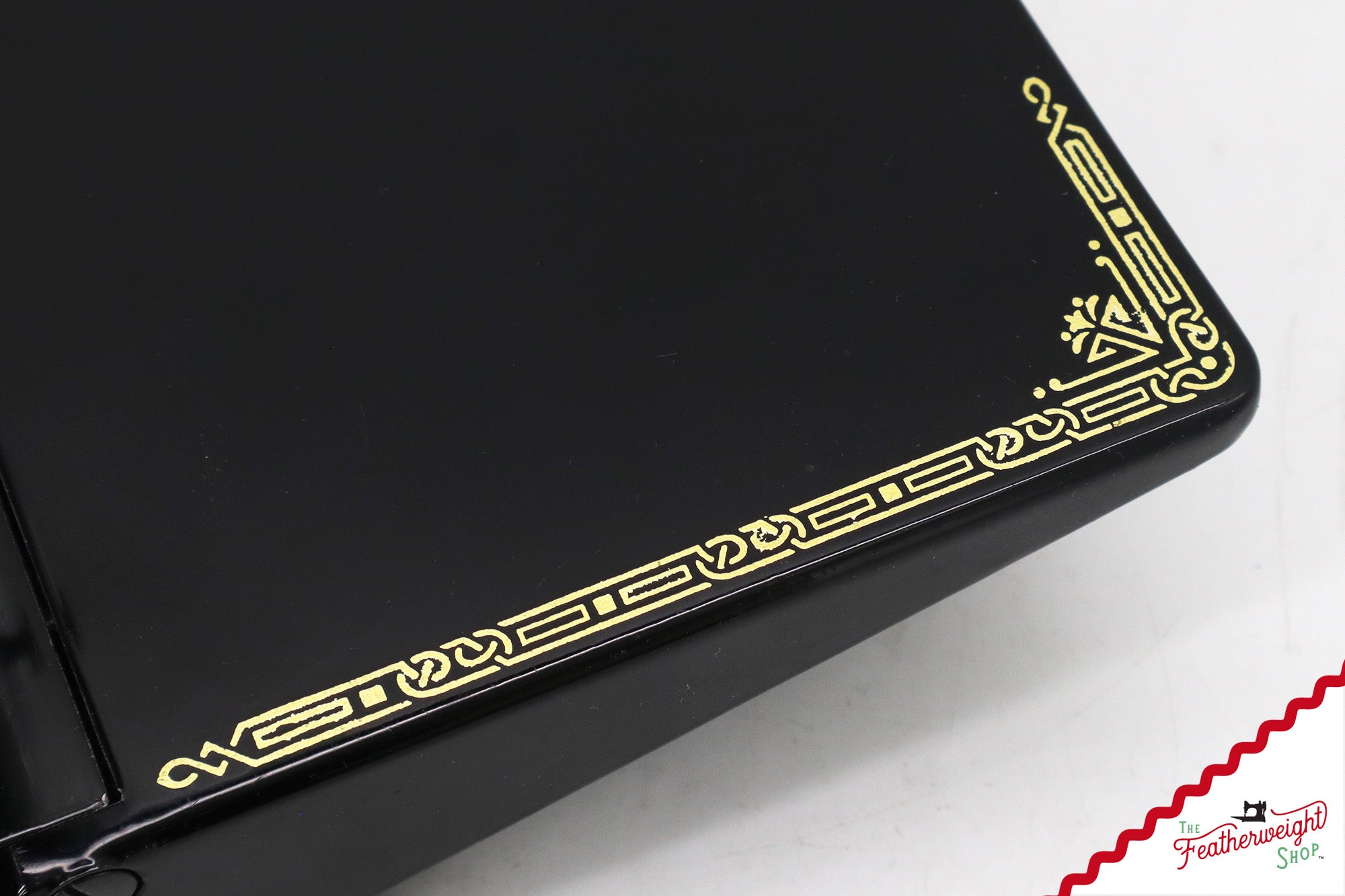 Singer Featherweight 221 Sewing Machine, AH641*** - 1948