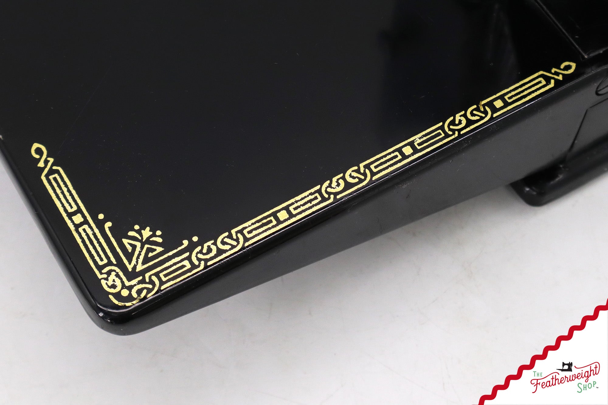 Singer Featherweight 221 Sewing Machine, AH641*** - 1948