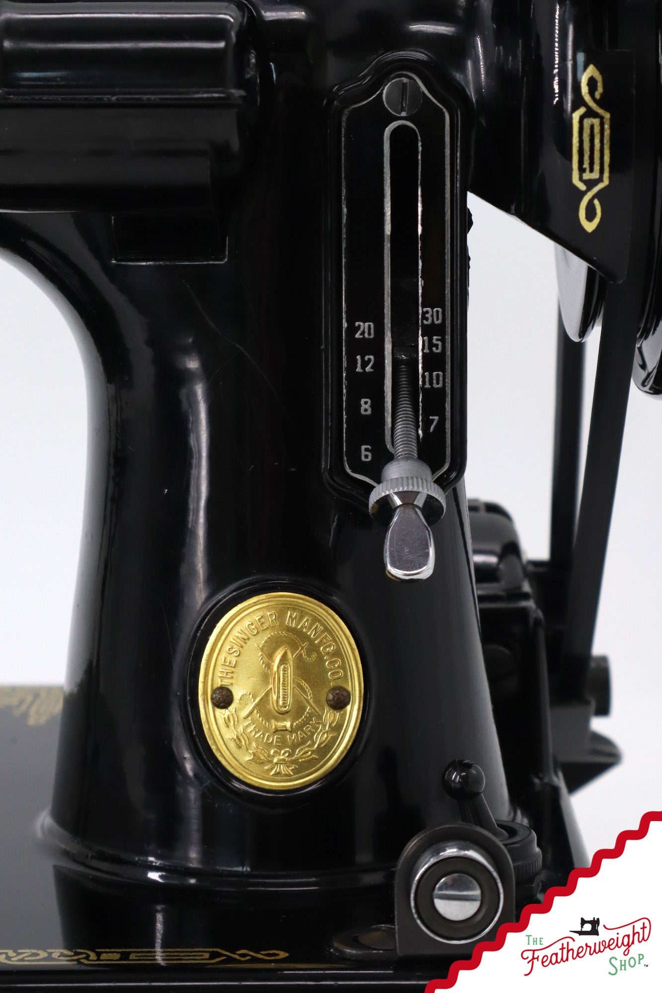 Singer Featherweight 221 Sewing Machine, AH641*** - 1948